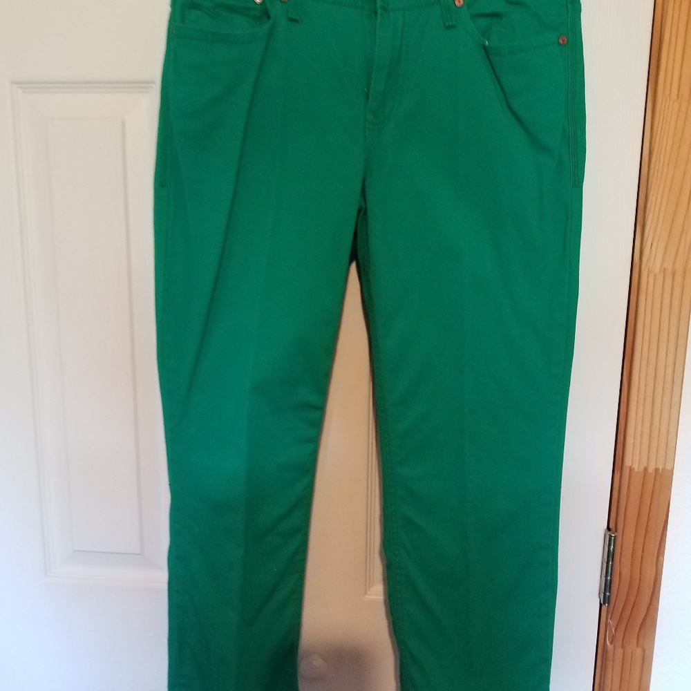 Green Capris - Picture 2 of 5